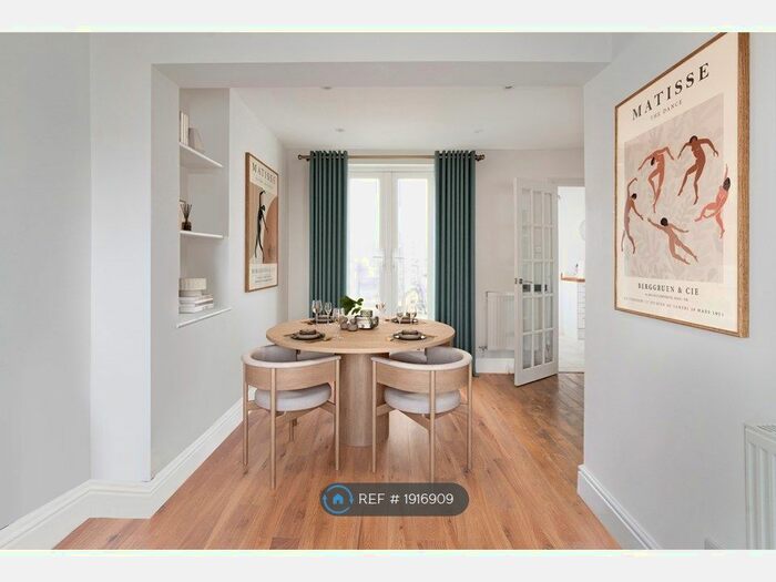 3 Bedroom Terraced House To Rent In Bethesda Street, Cheltenham, GL50