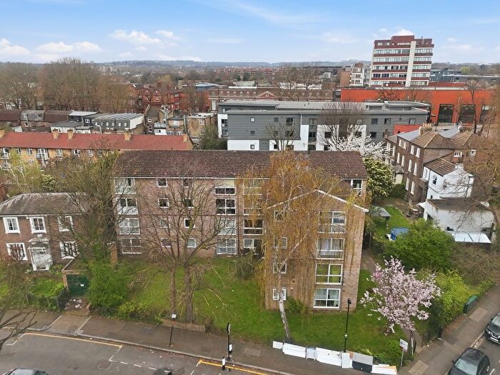 2 Bedroom Flat For Sale In Talbot Road, South Tottenham, N15