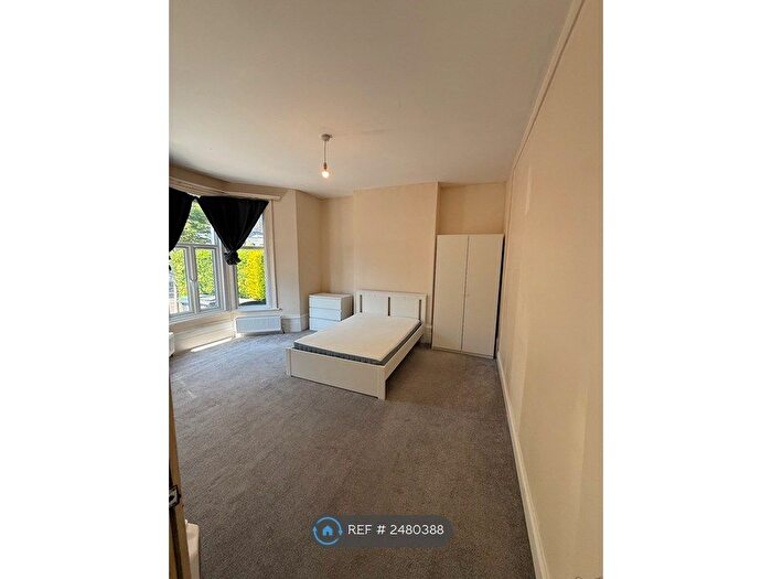 3 Bedroom Maisonette To Rent In Bedford Road, London, N15