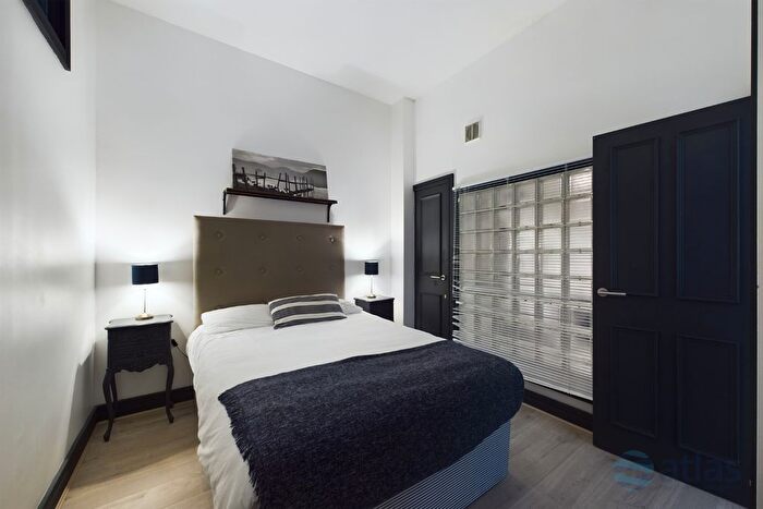 2 Bedroom Flat To Rent In Cornwallis Street, City Centre, L1