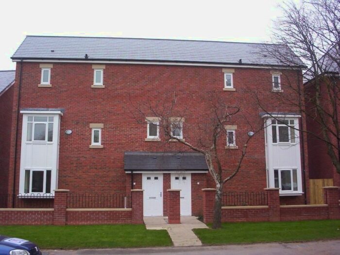 4 Bedroom Semi-Detached House To Rent In Bold Street, Hulme, Manchester, M15