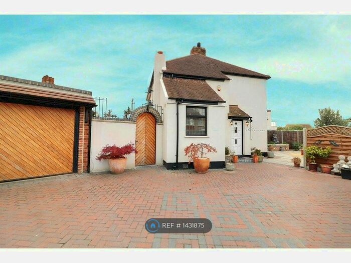 2 Bedroom Semi-Detached House To Rent In Chatsworth Road, Dartford, DA1