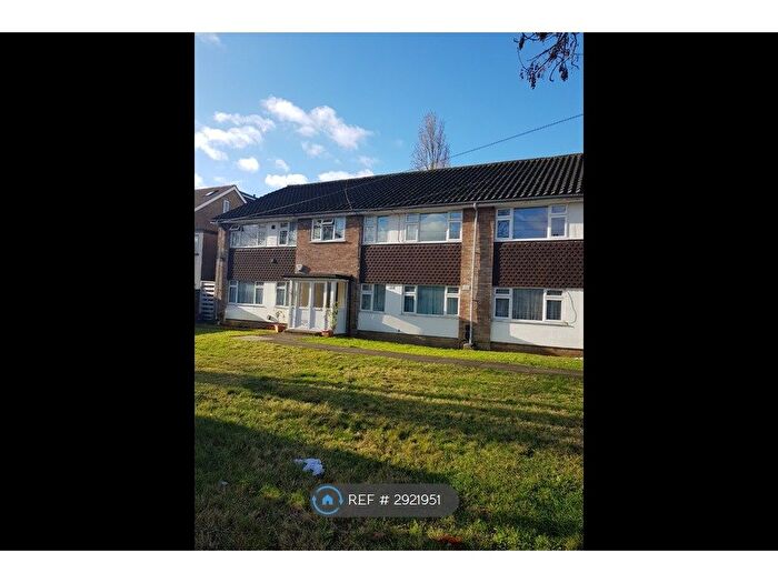2 Bedroom Flat To Rent In Wellington Road South, Hounslow, TW4