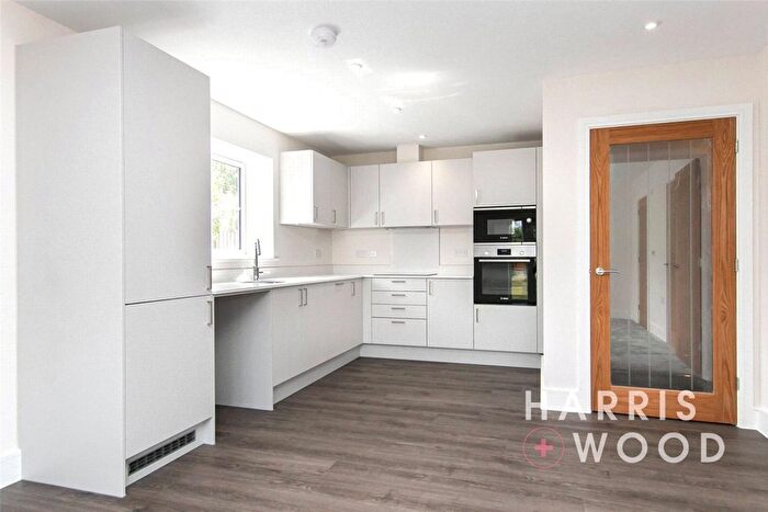 2 Bedroom Detached Bungalow For Sale In Weavers Close, Brightlingsea, Colchester, CO7
