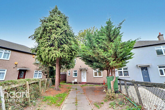 4 Bedroom Terraced House To Rent In Lincoln Road, London, E13