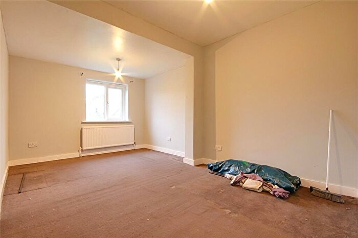 3 Bedroom Terraced House For Sale In Norfolk Road, Enfield, EN3