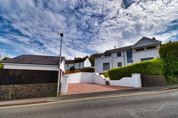 4 Bedroom Detached House For Sale In Sandyhill Road, Saundersfoot, SA69