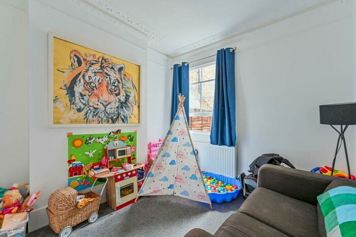 4 Bedroom Terraced House To Rent In Matham Grove, East Dulwich, London, SE22