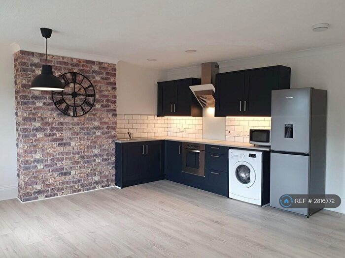 1 Bedroom Flat To Rent In High Street, Iver, SL0