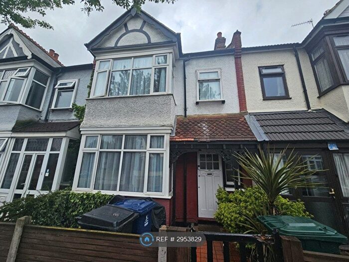 4 Bedroom Terraced House To Rent In Dartmouth Road, London, NW4