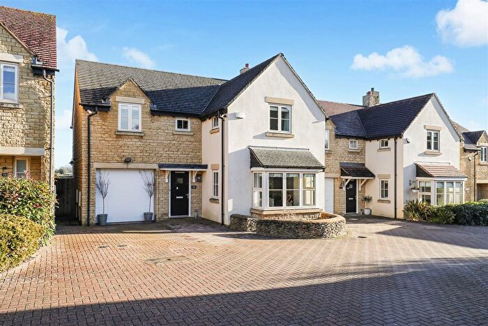 4 Bedroom Detached House For Sale In Woodlands Close, Eastcombe, Stroud, GL6