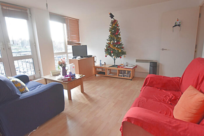 2 Bedroom Apartment To Rent In The Pavilion Russell Road Nottingham, NG7