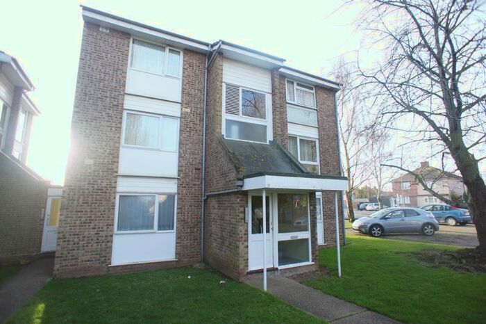 1 Bedroom Flat To Rent In Queen Mary Avenue, East Tilbury, Tilbury RM18