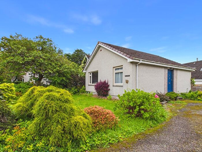 2 Bedroom Detached Bungalow For Sale In Craigor, Etive Park, North Connel, PA37