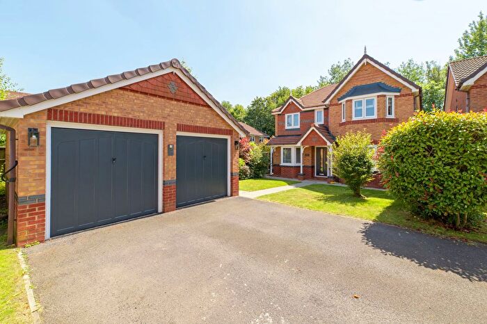 4 Bedroom Detached House For Sale In Woodale Close, Great Sankey, WA5