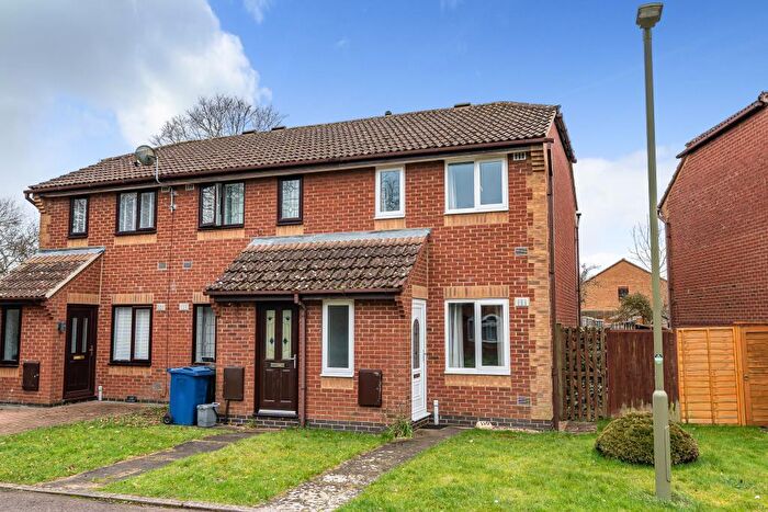 2 Bedroom End Of Terrace House To Rent In Ravencroft, Bicester, OX26