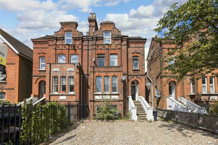 1 Bedroom Apartment To Rent In Hermon Hill, Wanstead, E11