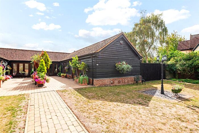 2 Bedroom Barn Conversion For Sale In Park Road, Moggerhanger, Bedfordshire, MK44