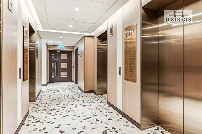 2 Bedroom Apartment To Rent In Aspen Tower, Marsh Wall, E14