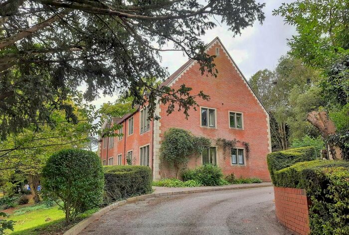 2 Bedroom Flat For Sale In Waldron Court, Longbridge Deverill, BA12