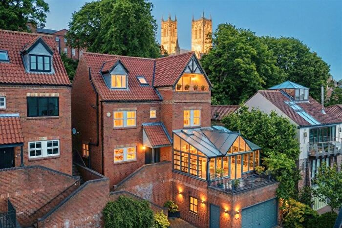 5 Bedroom Detached House For Sale In St. Michaels Terrace, Lincoln, LN1