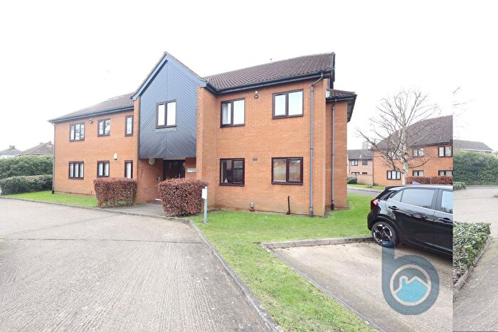 2 Bedroom Flat To Rent In Stagshaw Drive, Fletton, Peterborough, PE2