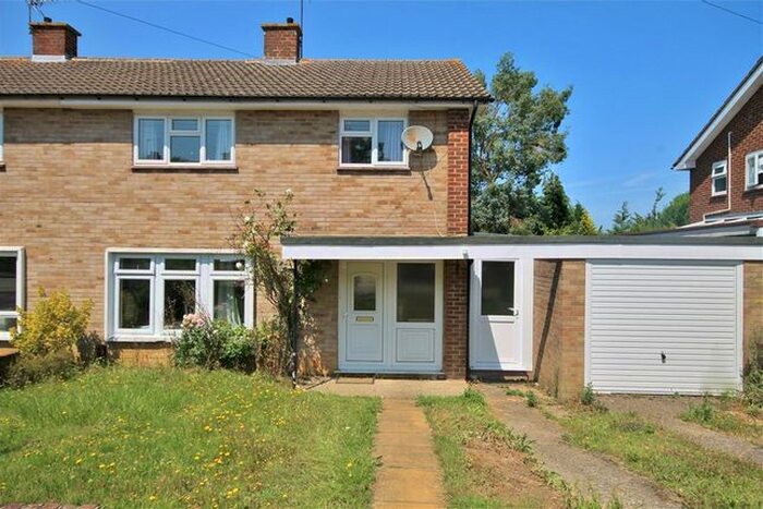 6 Bedroom Semi-Detached House To Rent In Blackwell Avenue, Guildford, Surrey, GU2