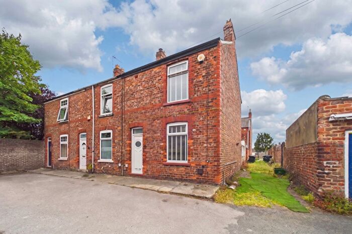 2 Bedroom End Terrace House For Sale In Wrays Cottages Huntington Road, York, North Yorkshire, YO31