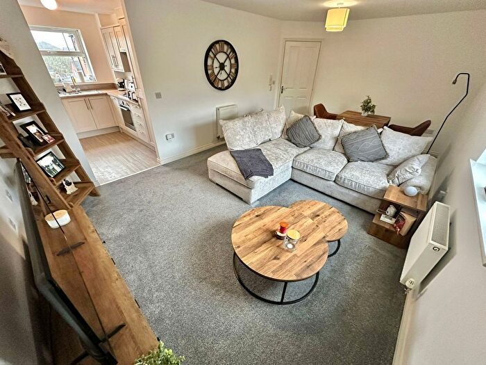 2 Bedroom Flat For Sale In Goodrich Mews, Dudley, DY3