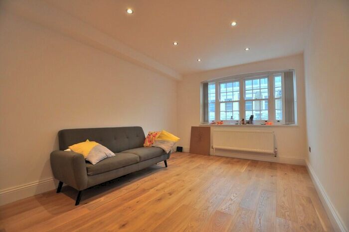 1 Bedroom Flat To Rent In Bethnal Green Road, London, E2