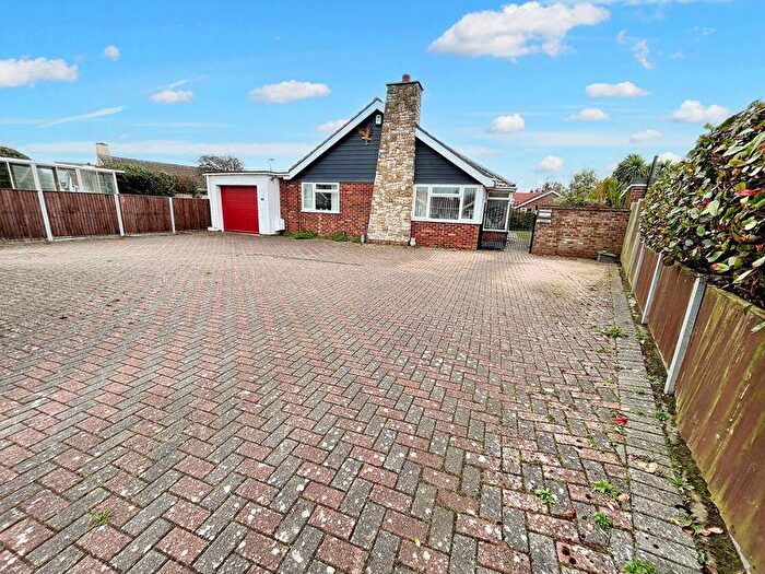 3 Bedroom Detached Bungalow For Sale In Yallop Avenue, Gorleston, NR31