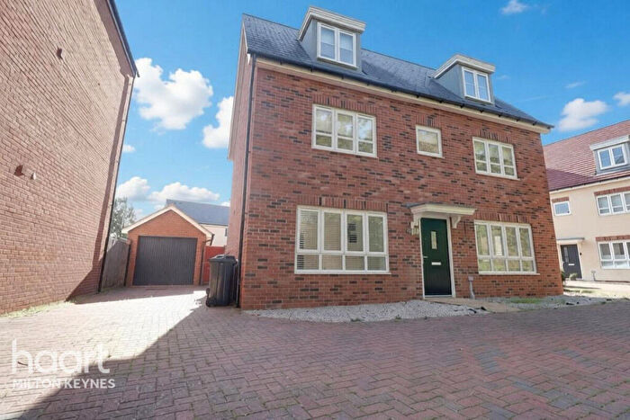5 Bedroom Detached House To Rent In Southdown Grove, Whitehouse Park, MK8