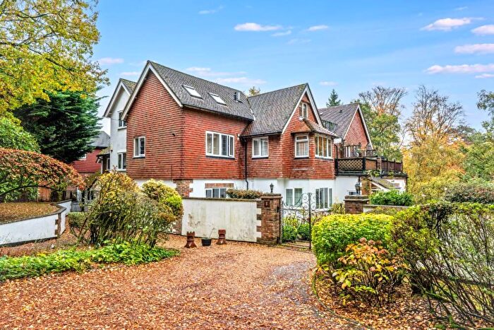 1 Bedroom Flat For Sale In Parklands, Hazel Grove, GU26