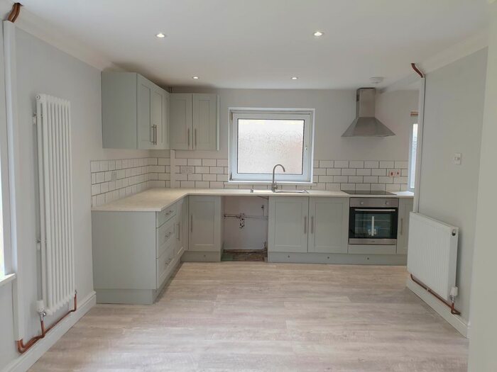 3 Bedroom Property To Rent In Llanfabon Drive, Trethomas, Caerphilly, CF83