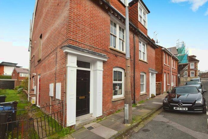 2 Bedroom Maisonette To Rent In Barnard Street, Salisbury, SP1