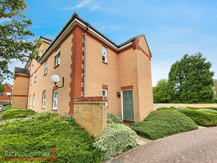 2 Bedroom Apartment To Rent In College Fields, Cambridge, CB4