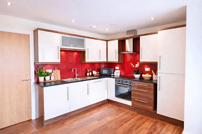 3 Bedroom Apartment To Rent In Devonshire Point, S1