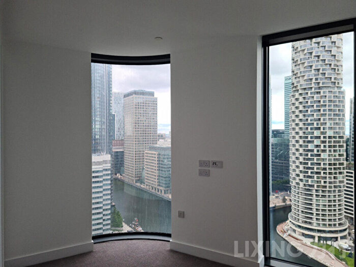 1 Bedroom Apartment To Rent In Amory Tower, Canary Wharf, E14