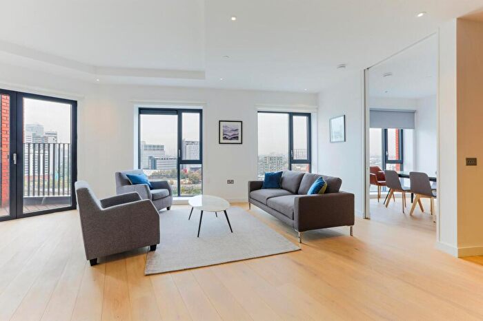 3 Bedroom Apartment For Sale In Java House, London City Island, London, E14