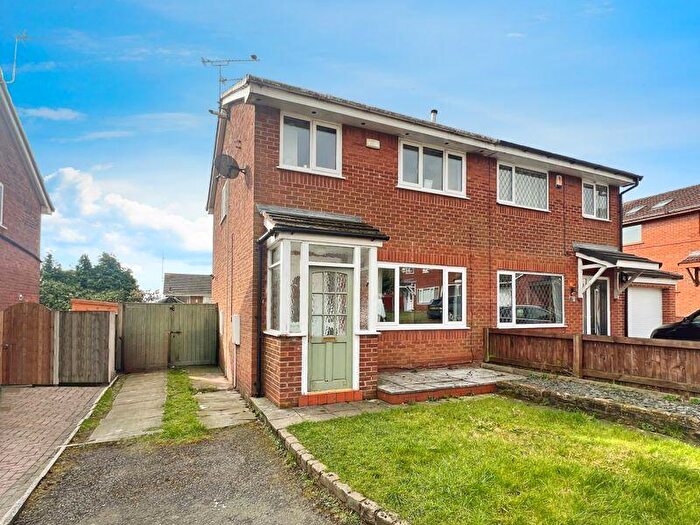 3 Bedroom Semi-Detached House For Sale In Slimbridge Close, Breightmet, BL2