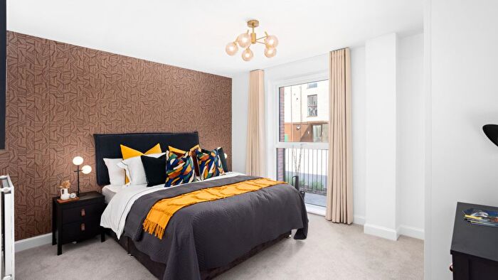 2 Bedroom Flat For Sale In Beagle Road, Cambridge, CB3