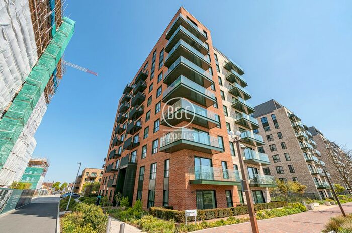 2 Bedroom Flat To Rent In Sibley House, Cedrus Avenue, Southall, London, UB1