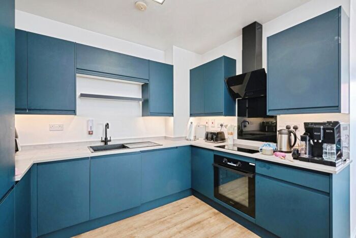 2 Bedroom Flat For Sale In Suffolk Street Queensway, Birmingham, West Midlands, B1