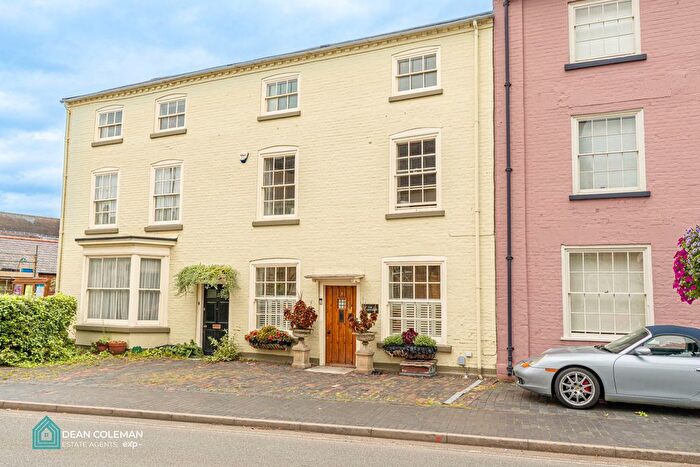 4 Bedroom Town House For Sale In Church Street, Alcester, B49