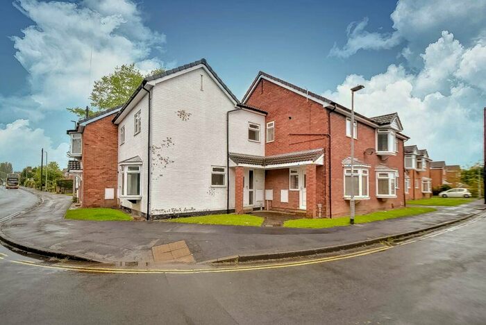 2 Bedroom Terraced House To Rent In Queens Drive, Cottingham, East Yorkshire, HU16