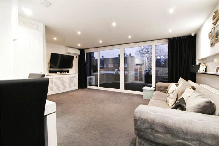 3 Bedroom Terraced House For Sale In Westerdale, Hemel Hempstead, Hertfordshire, HP2