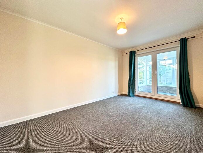 2 Bedroom Bungalow To Rent In Gloucester Road, Willerby, Hull, East Yorkshire, HU10