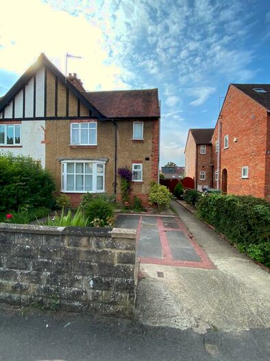 4 Bedroom Semi-Detached House To Rent In Havelock Road, Oxford, OX4