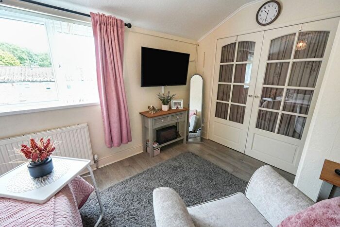 2 Bedroom Terraced House For Sale In Barlow Close, Rubery, B45
