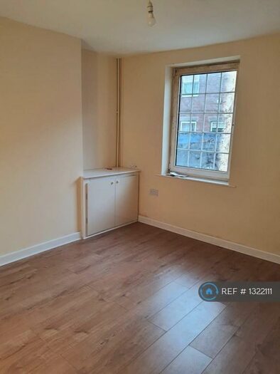 3 Bedroom Terraced House To Rent In Fenwick Street, Warsop, Mansfield, NG20